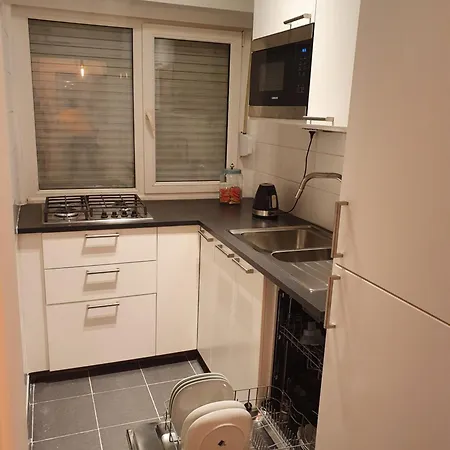 Antwerp Hideaway, Outside Of Low Emission Zone *